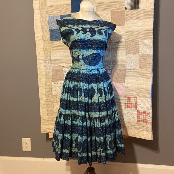 1950s Vintage Cotton Circle Skirt Illusion Dress - Picture 3 of 4